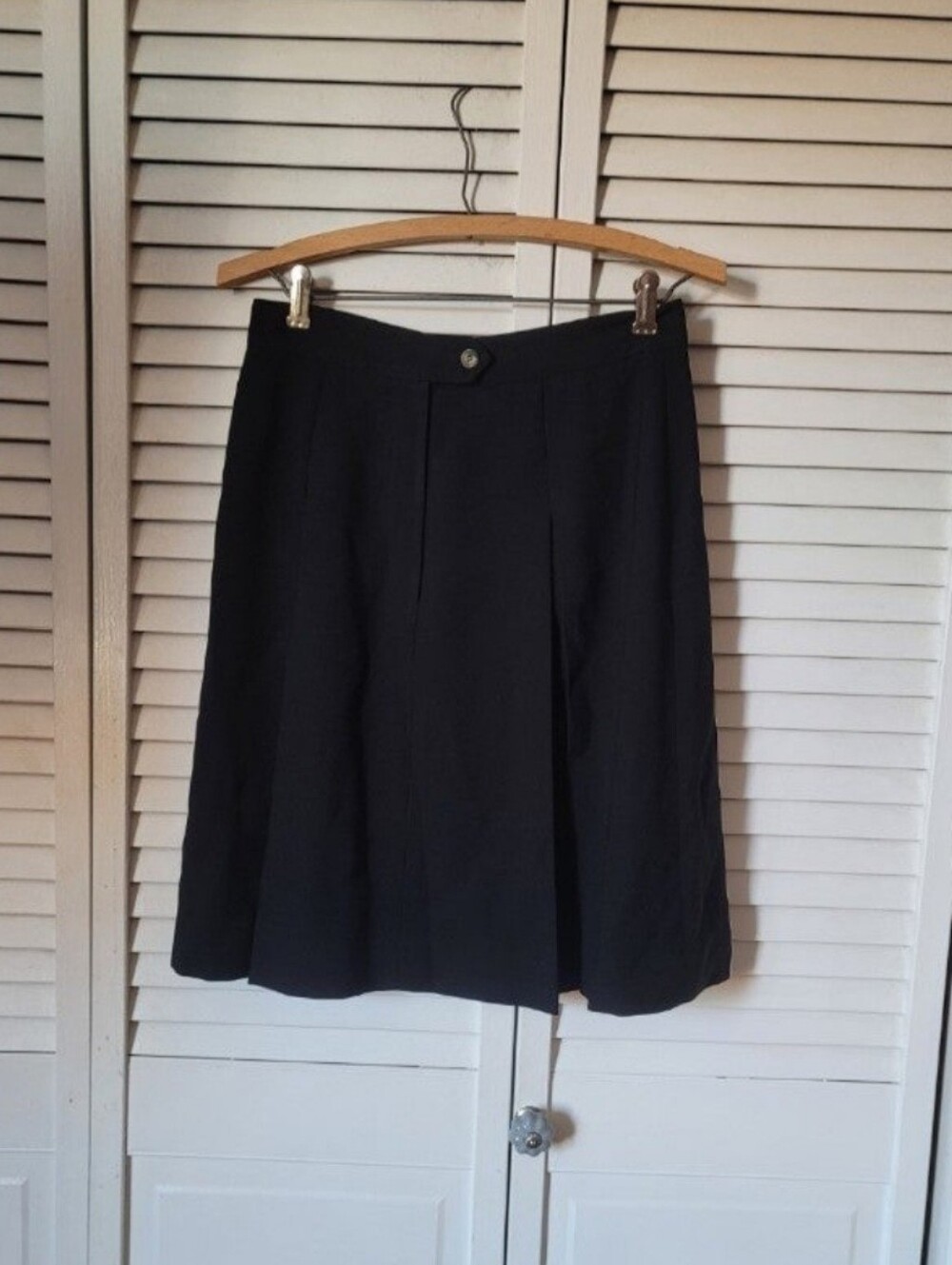 EVAN PICONE Black Pleaded Skirt, Size 8